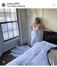 enzoani the  pearl  wedding gown full length fitted. Extended Train Sold