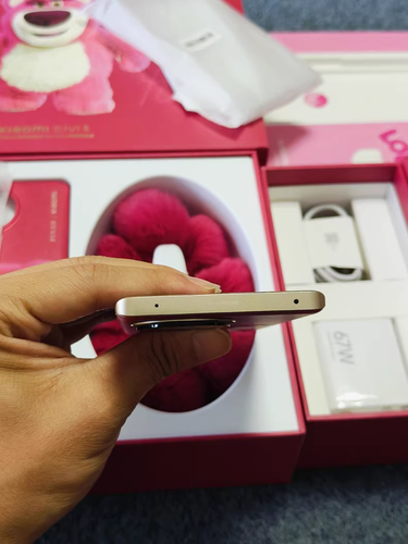 "Strawberry Bear" Xiaomi Civi 3 Disney 100th Anniversary Limited Edition Google - Picture 5 of 12