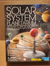 SOLAR SYSTEM PLANETARIUM MODEL 4M KIDZLABS GLOW IN THE DARK SOLAR SYSTEM MODEL