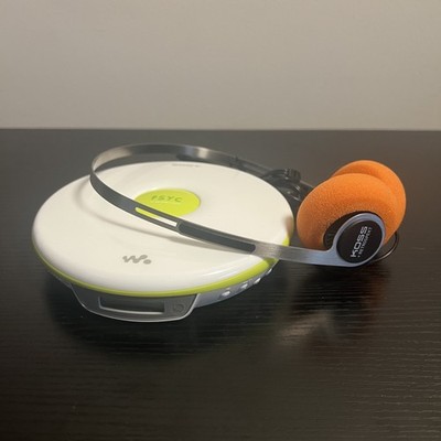 Sony PSYC CD Walkman D-EJ010 + Koss Retrospekt Headphones | Retro Bundle Tested