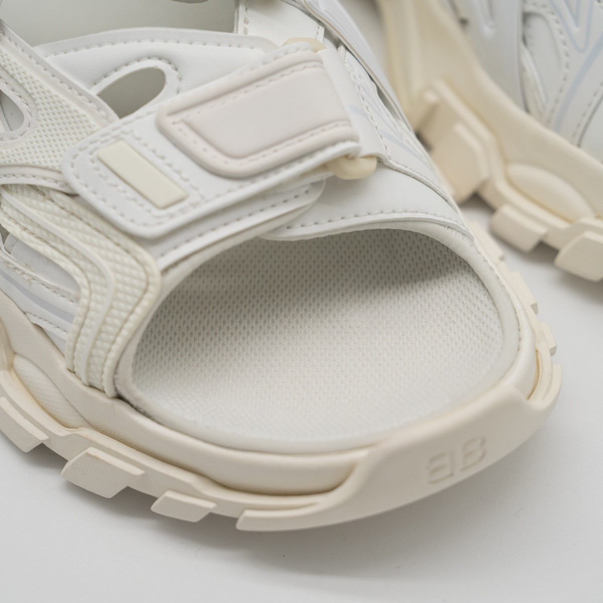size 39 - Balenciaga Track Sandals Triple White Straps | eBay
