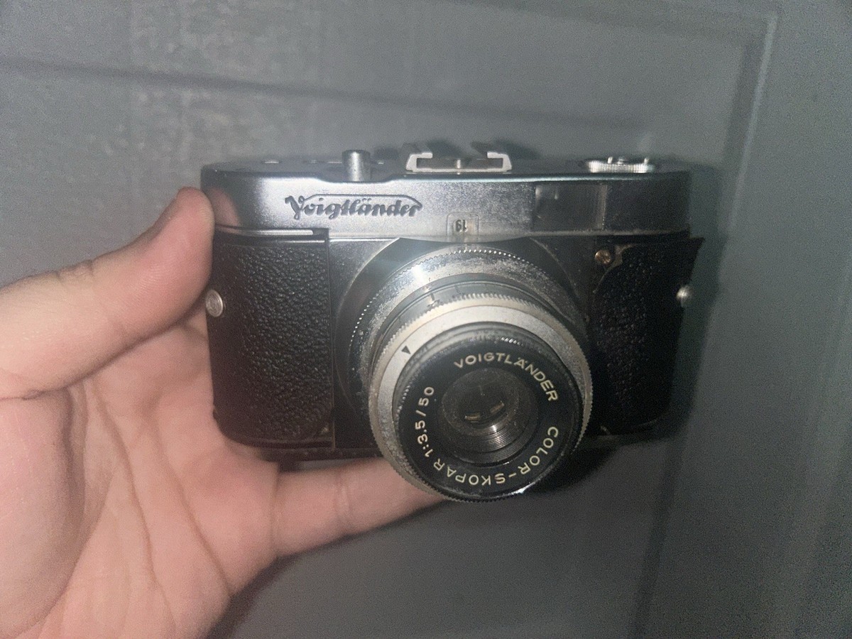Voigtlander Vito B 35mm Film Camera w/Color Skopar 1:3.5/50mm