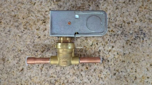 NEW Surplus Emerson 200RB3T3T Solenoid Valve, 3/8" ODF, Liquid/Gas, HVACR