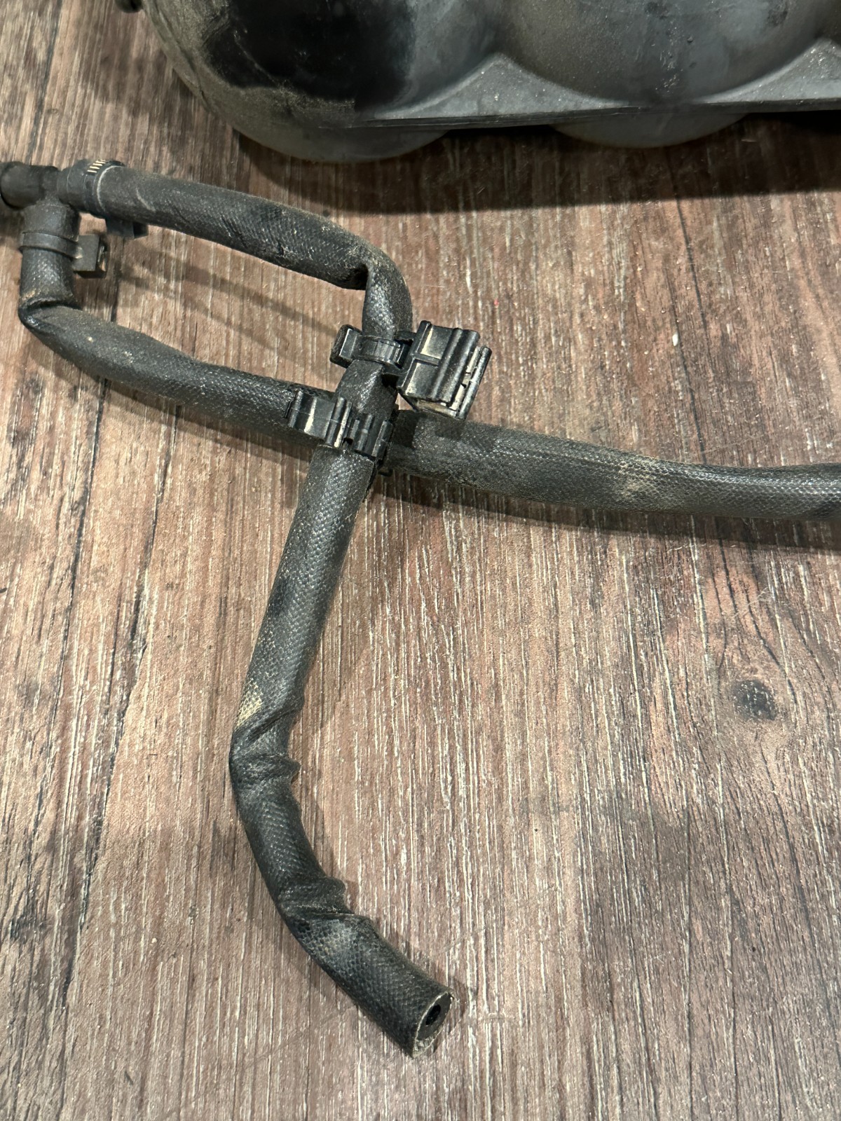 Audi R8 2017 Vacuum reservoir