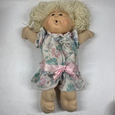 Vintage 1990 Hasbro Cabbage Patch Kid Blonde Yarn Hair Brown Eyes 1st Edition 