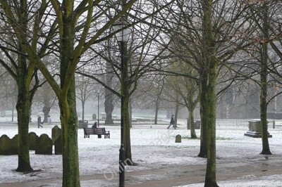 Foto 6x4 Kathedrale Kirchhof Winchester drei Tage vor Weihnachten, bu c2009