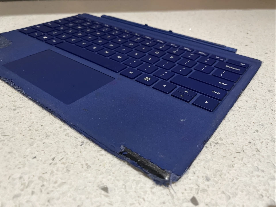Microsoft Surface 3 Touch Cover Keyboard Model 1654 - Blue - Image 4 of 4