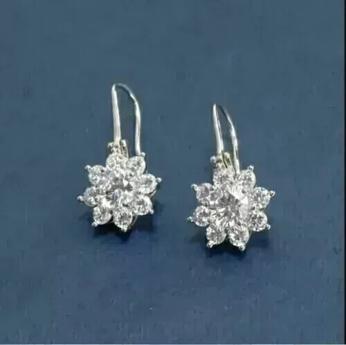 Pendiente colgante/gota de mossanita real redondo de 2 quilates enchapado en oro blanco de 14 quilates para mujer Foto 2 de 4