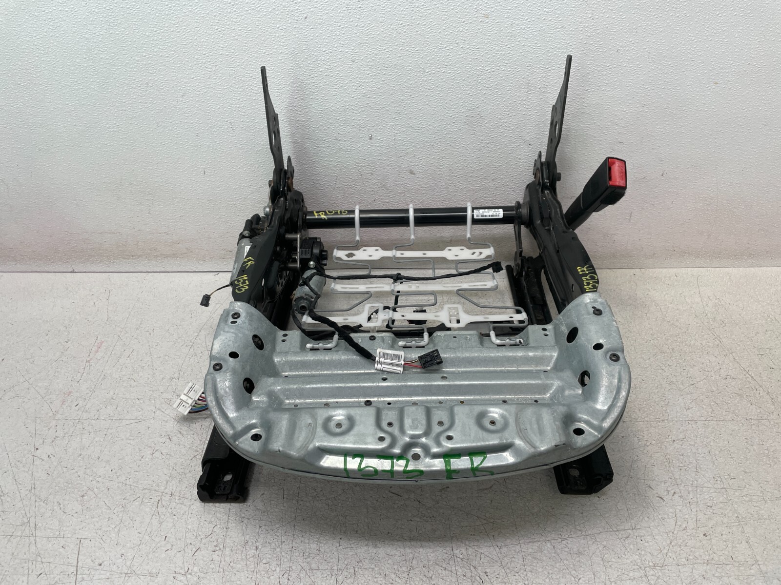 2012-2016 BMW 328i Right Pass Front Lower Bottom Seat Track Rail  