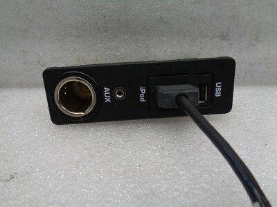 09-11 Jaguar XF USB AUX iPod Plug Connection Port 8X23-19C166-AD
