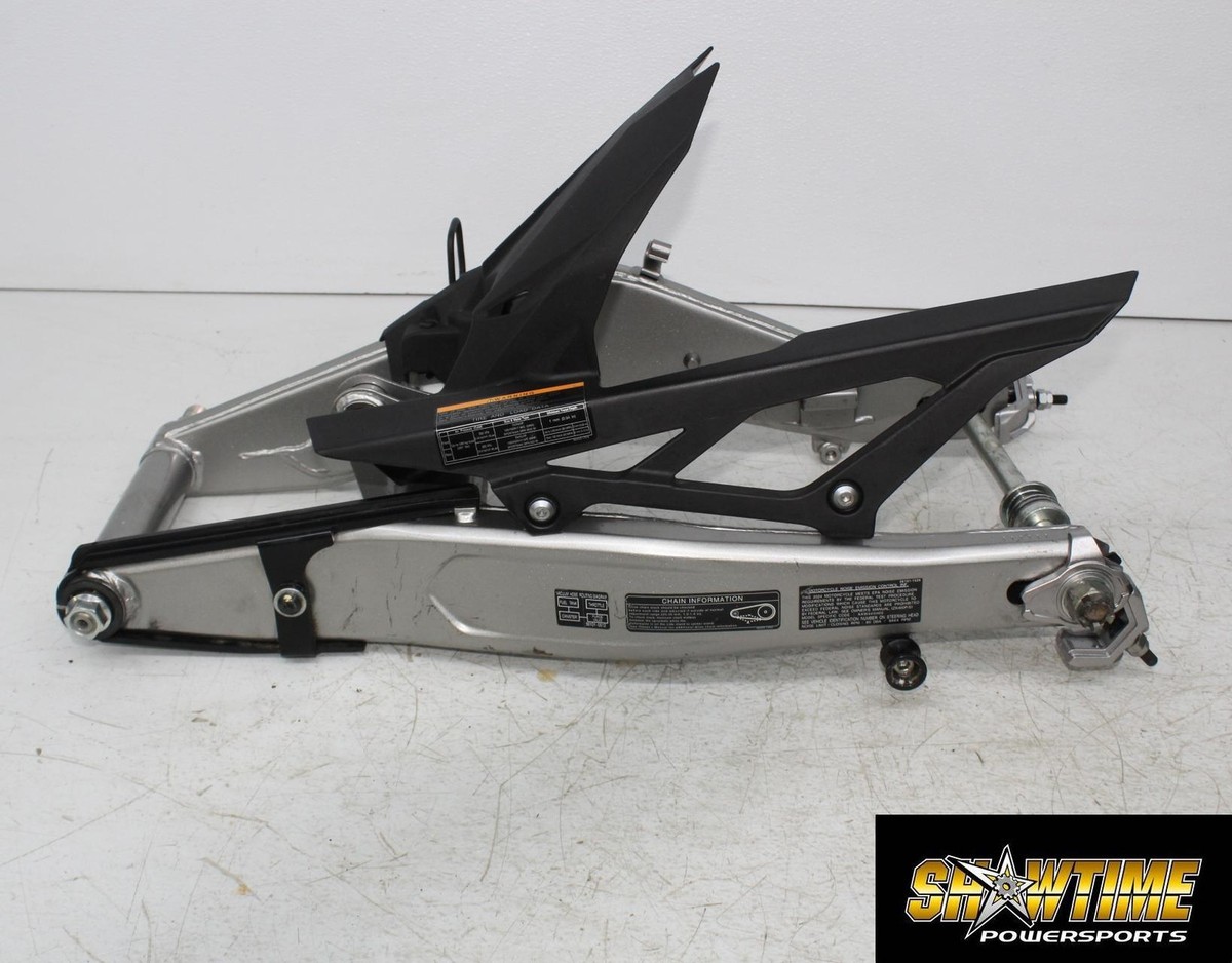 ＧＲＫ４　リヤＡアーム ZX-4RR ZX400P純正スイングアーム リア アクスルシャフト