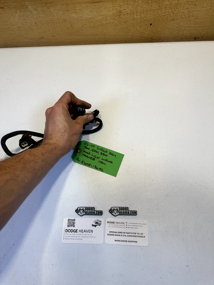 Arnés de cableado ligero debajo del capó Dodge Ram 1500 2500 3500 2003-2009 56051176AC Foto 2 de 4
