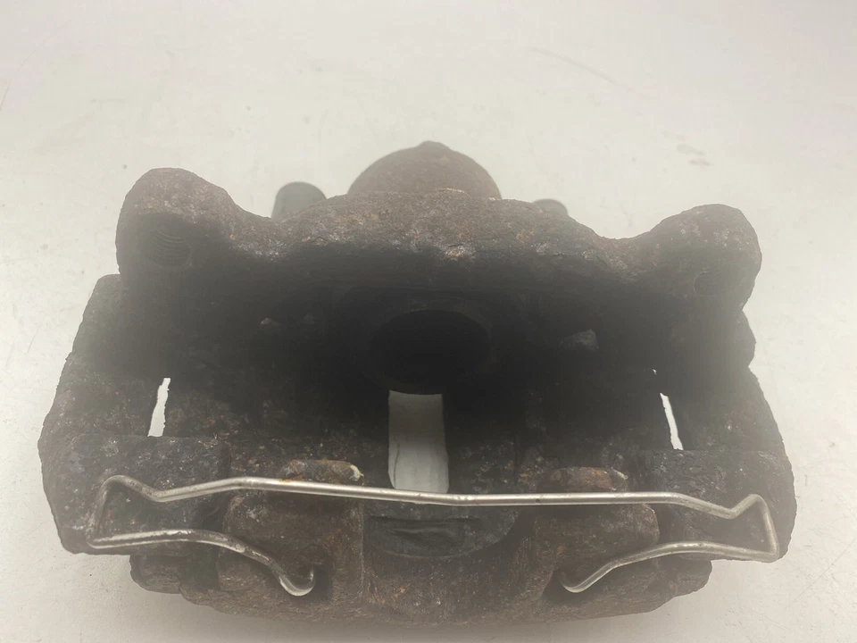 Pinza delantera izquierda Volkswagen Jetta Wagon 2011-2014 OEM. Foto 4 de 4