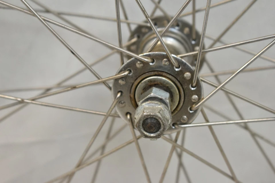 HJC P-7X 24" Front Bike Wheel & Hub Silver OLW100 24mm 36S AV Axle 507 ISO - Image 4 of 4