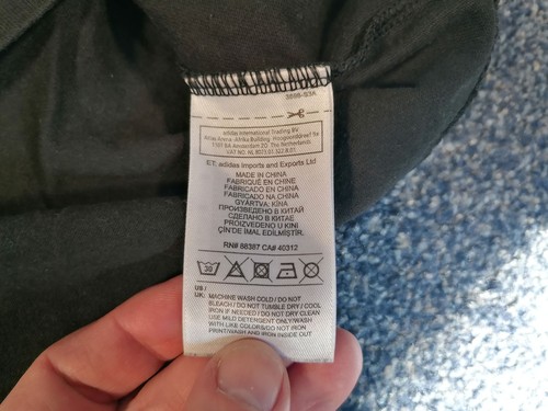 Camiseta Adidas Grande Negra Blanca Amarilla Lunares Estampado Completo - Imagen 8 de 10