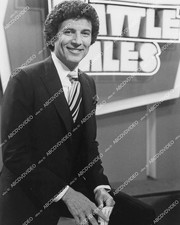 " 1982 Bert Convy TV game show Tattletales - crp-03782