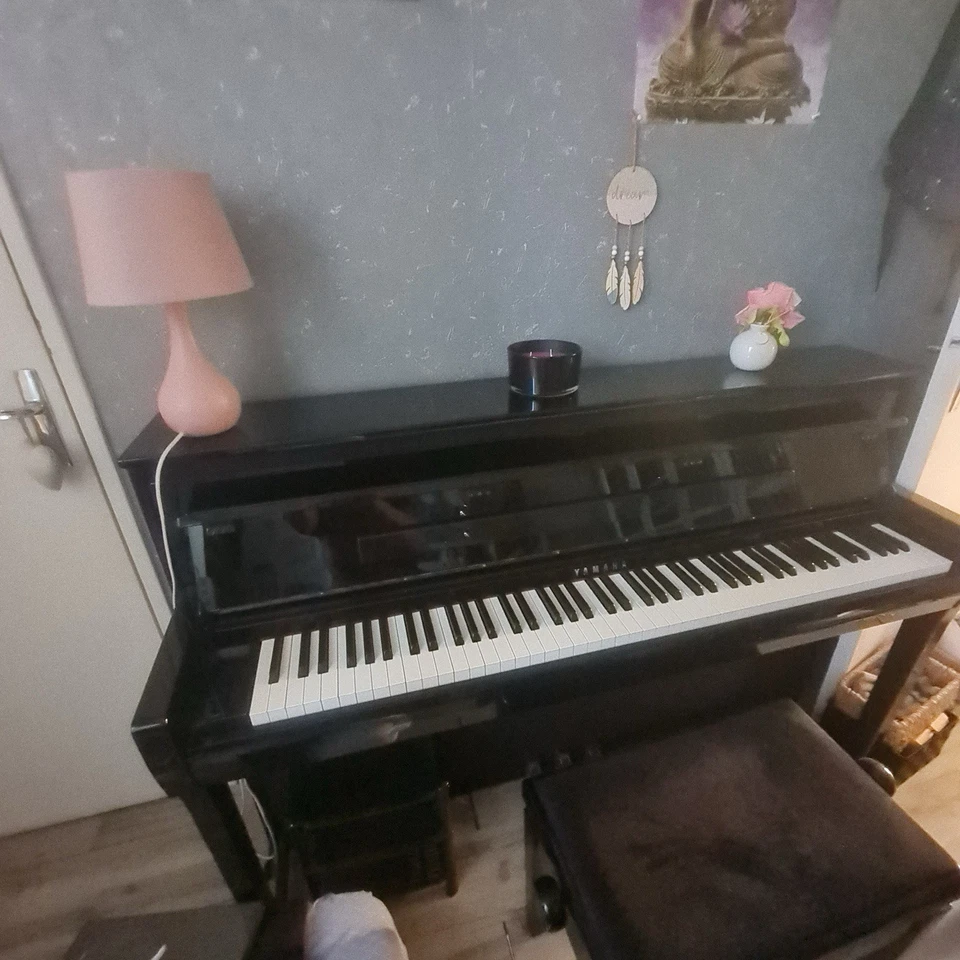 Yamaha CLP-785 PE + banquette - Photo 3/3