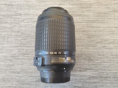 Nikon AF-S DX NIKKOR 55-200mm f/4-5.6G ED VR Zoomobjektiv 52mm