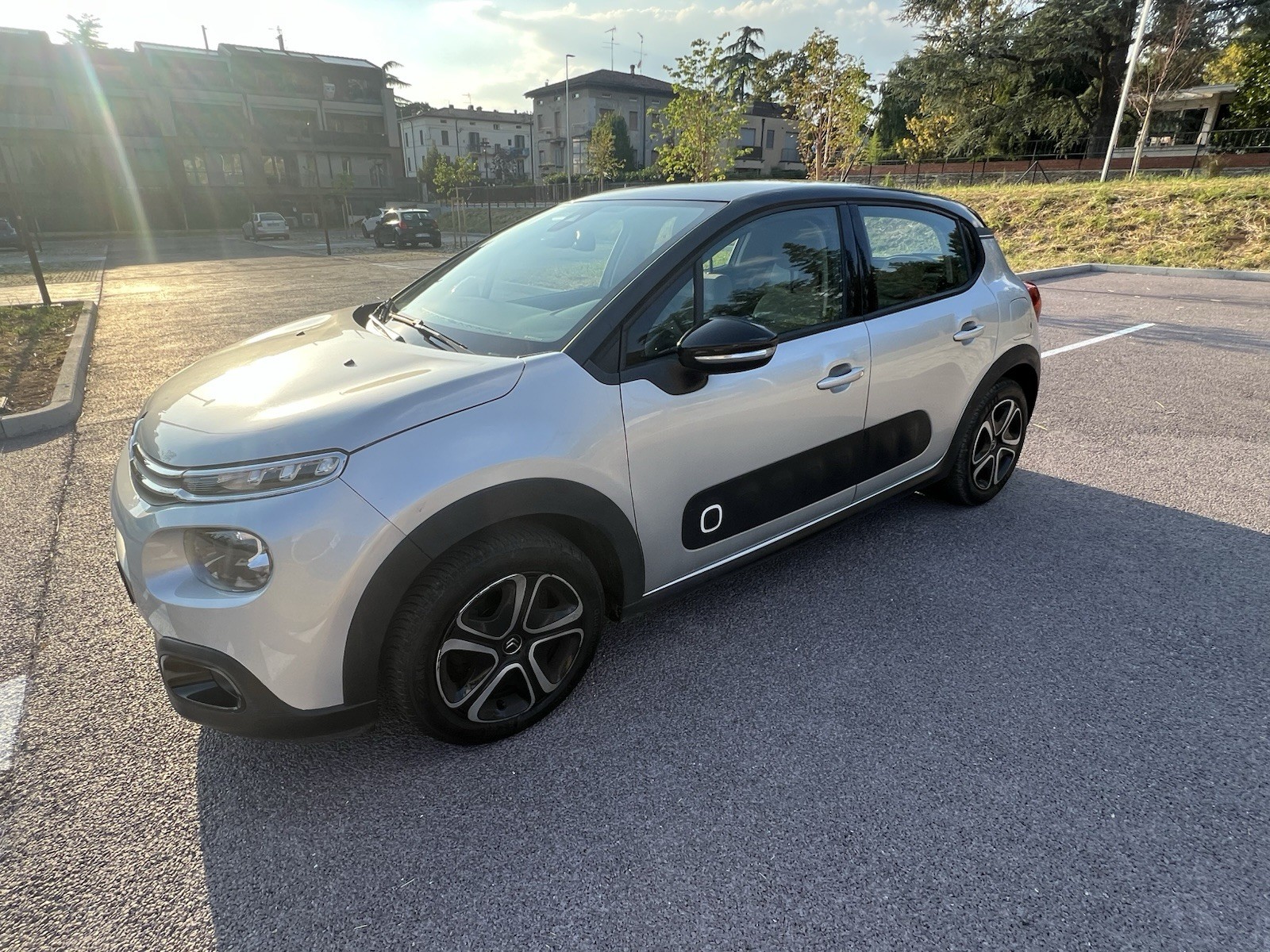 Citroen C3 Puretech shine 82cv