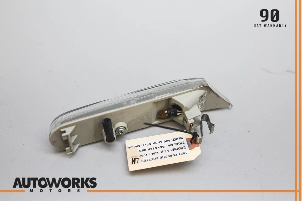 97-04 Porsche Boxster 986 Parachoques Lateral Izquierdo Marcador Señal de Giro Luz LED Lámpara OEM Foto 4 de 4