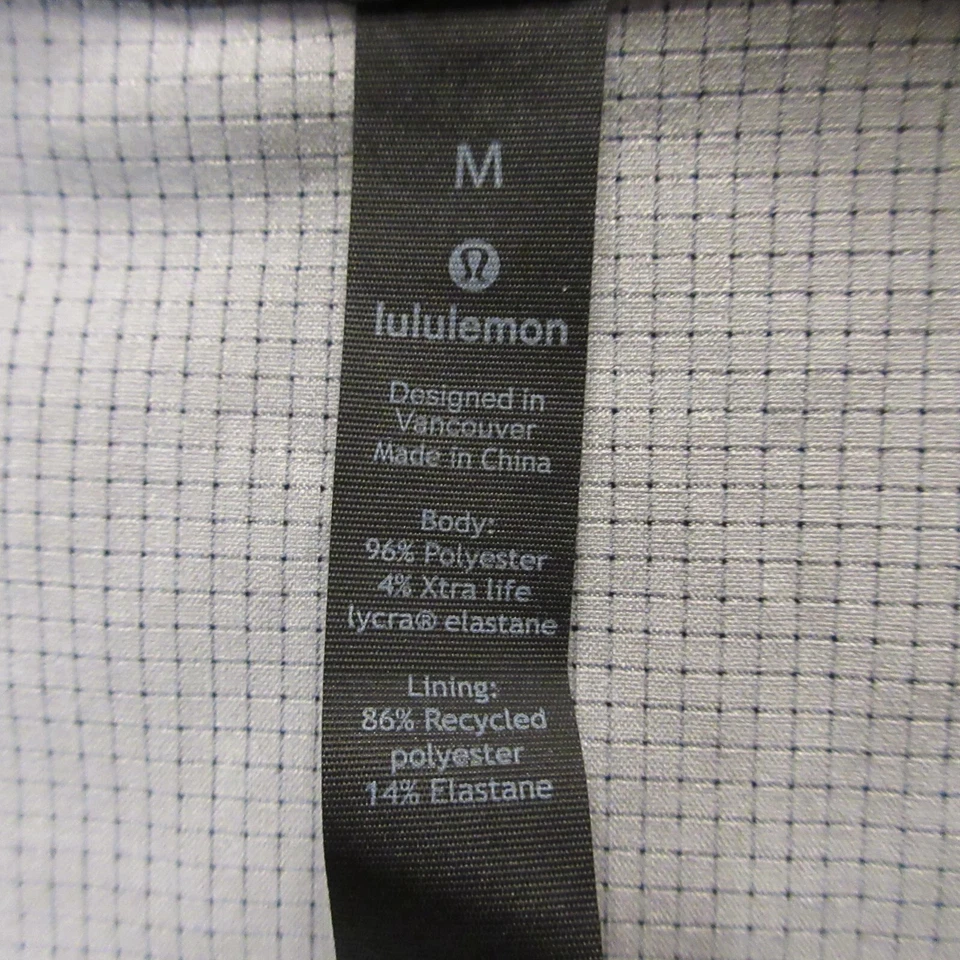 Lululemon Mens Airing Easy shirt size M Button Up Short Sleeve Stretch - Image 2 of 4