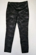 Womens Nice Seamless Heavy Leggings Camo Black Tag Removed Size XL