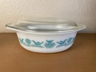Vintage Pyrex 1 1/2 Quart Oval Bluebird Casserole With Lid #043