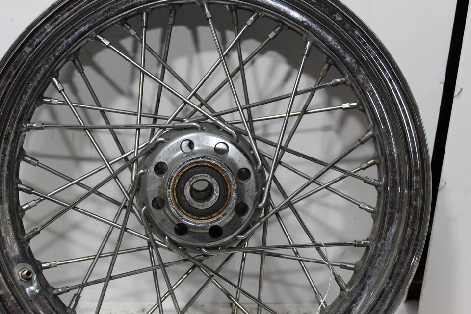 Rueda delantera Harley Softail 00-06 16x3" 3/4" rotor único Foto 3 de 4