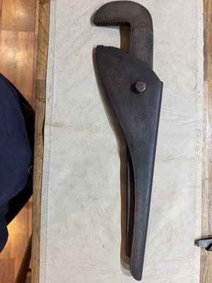Seltene große 16'' Vintage Pfeifengriffe mit Fußabdruck.