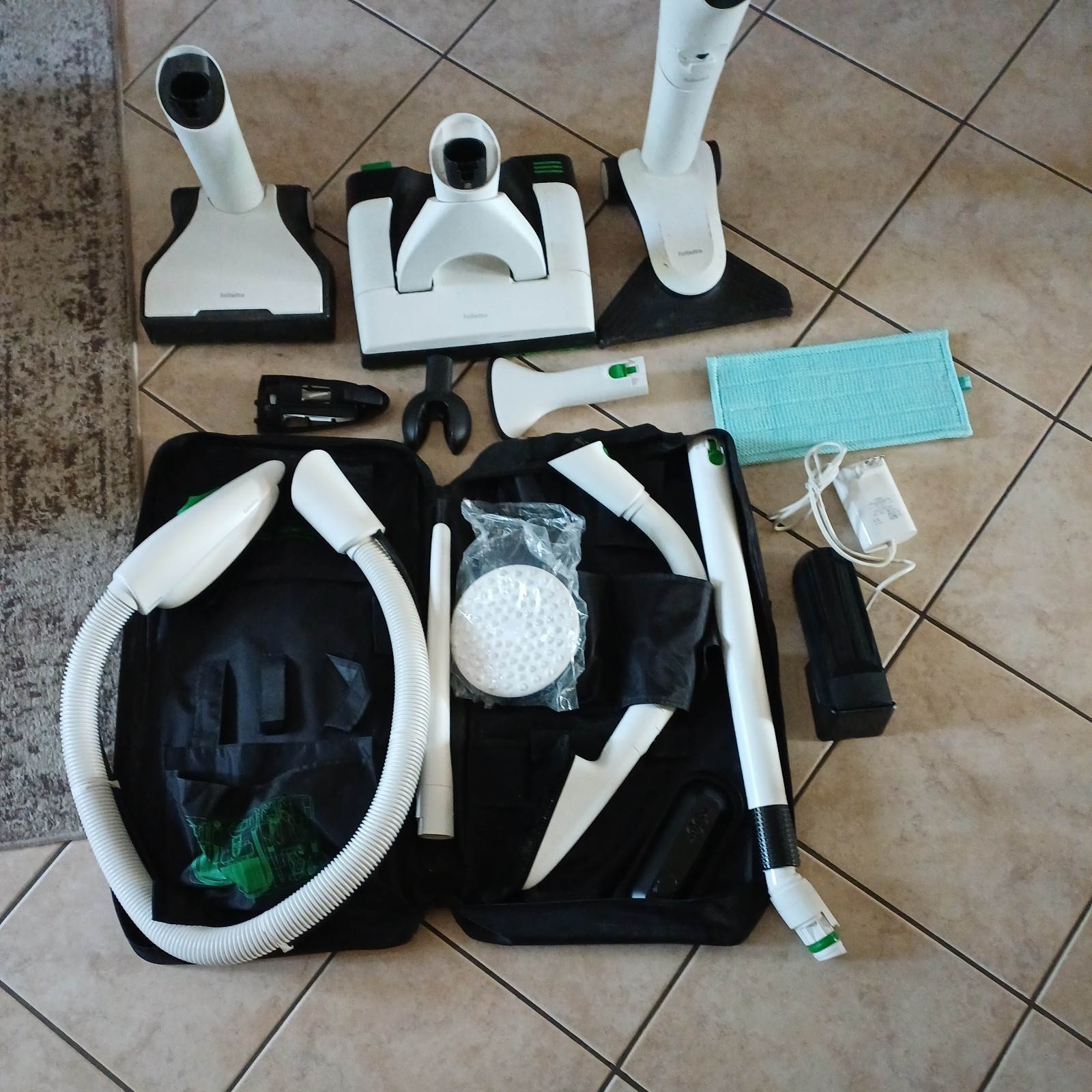 VORWERK FOLLETTO VK7S COMPLETA  DOPPIA BATTERIA.