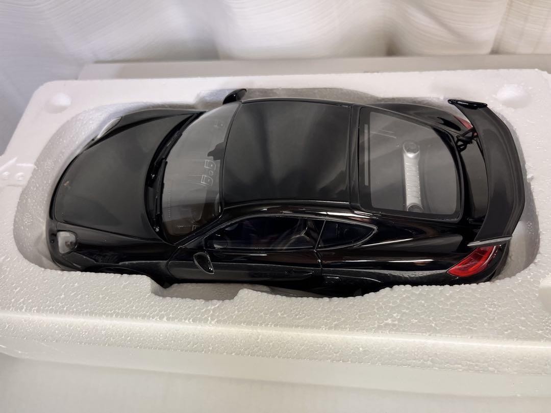ポルシェCayman GT4 GT SPIRIT 1/18 ミニカー PORSCHEポルシェ