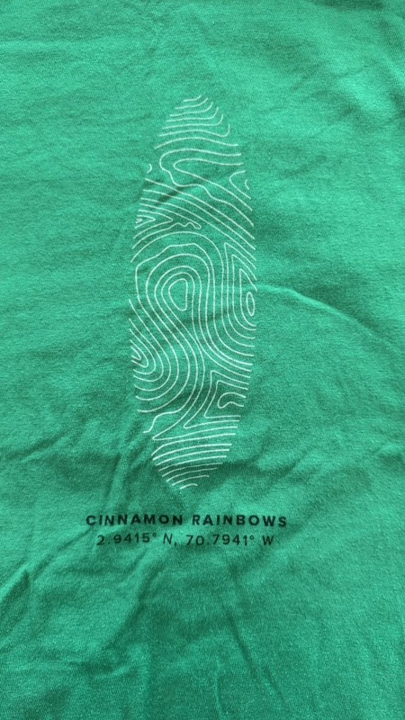 Surf Shop Tee Cinnamon Rainbows Youth Medium Surf T-Shirt Hampton Beach 