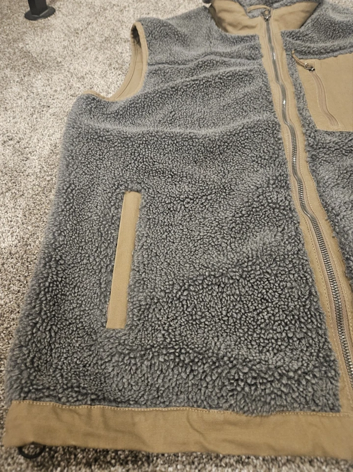 Mountain Khakis Fourteener Vest Mens Size  L Sherpa Fleece .  Outdoors, Hiking - Image 3 of 4