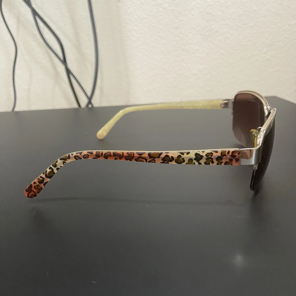 Candies Women's Oversized Sunglasses Metal Leopard Frame Polarized Lens — 第 3/4 张图片