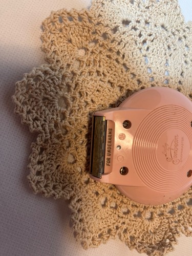 Vintage Lady Sunbeam Shavemaster Ladies Razor - Picture 5 of 10