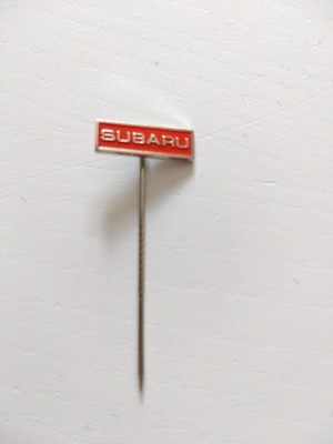 Subaru Schriftzug 80er Jahre Anstecknadel