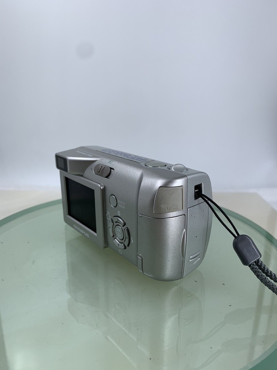 Olympus CAMEDIA C-310 Zoom / D-540 Zoom 3.2MP Digital Camera