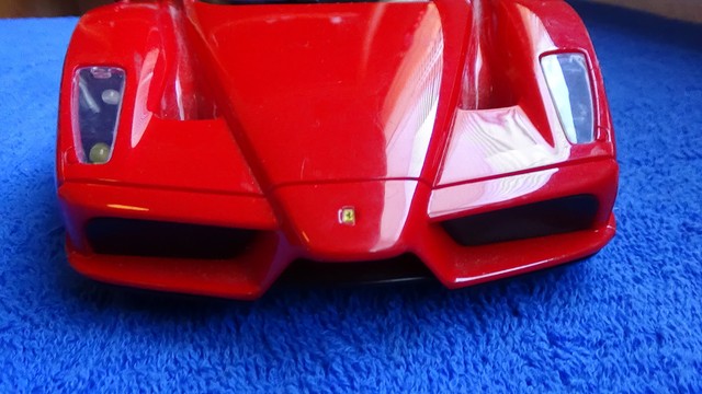Машинка silverlit ferrari