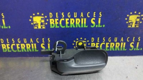 maniglia interna posteriore destra per TOYOTA COROLLA VERSO (R1) 2.0