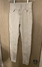 Women  s Size 7/8 White Double Buttoned Jeans SEE DESCRIPTION RER