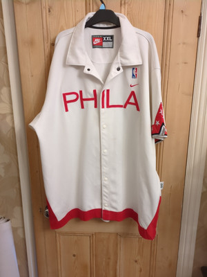 Vintage Philadelphia 76ers Nike Warmup Jersey - Size XXL - Pit To Pit 28