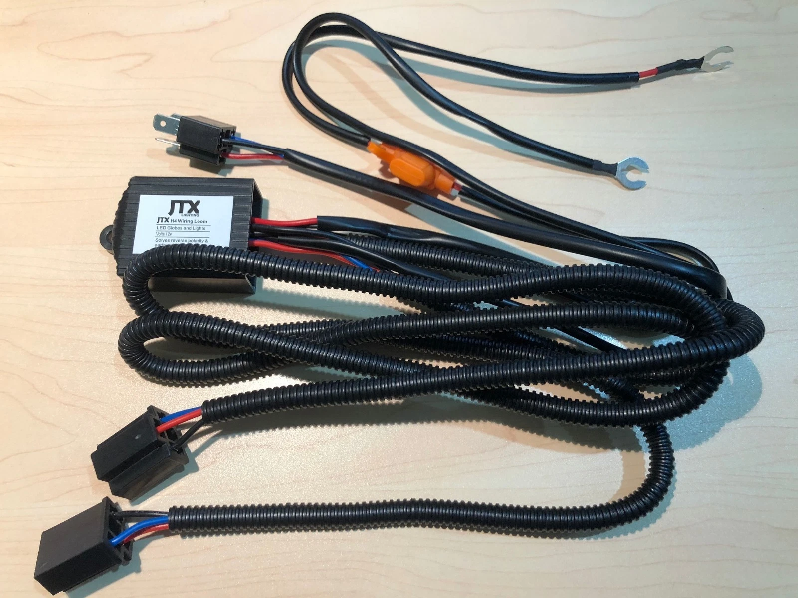 JTX LED Lights Loom Wiring Harness for Toyota Landcruiser 60 75 78 79 80 series
Opens in a new windo
