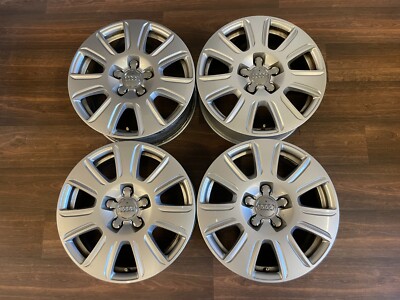 4x Audi Q3 8U 8U1 Alufelgen 6,5J x 16 Zoll ET33 8U0601025Q 5x112 F3812