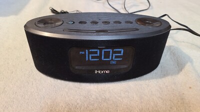 iHome Bluetooth Stereo FM Clock Radio Speakerphone iBT31
