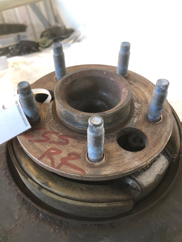 1997 - 2008 PONTIAC GRAND PRIX Rear Steering Spindle Knuckle Passenger Right RH - Image 2 of 4