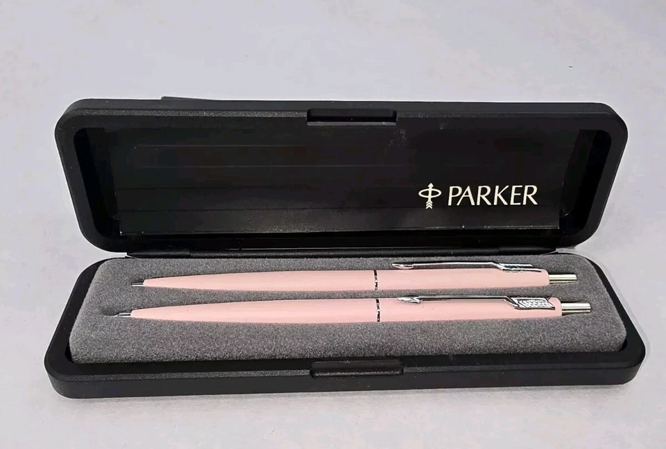 Juego de bolígrafos y lápices Parker Classic rosa té rosa y plata Foto 2 de 4