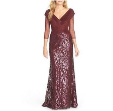 TADASHI SHOJI Auburn Sequin Gown Size 6 Paillette Embroidered Lace V-Neck Dress