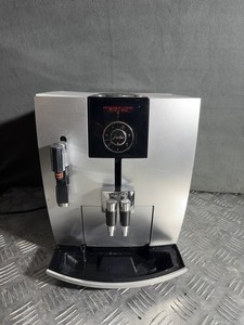 Jura Impressa J9 J9.2 Typ 674 Kaffeevollautomat (8016)