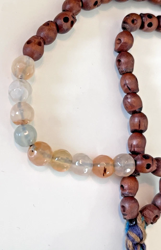 Collar Chan Luu Estilo Tibetano Pequeña Calavera Cristal Borla Foto 2 de 4