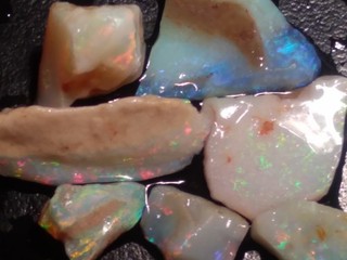 Cristallo grezzo australiano base bianca opale Coober Pedy piccole pietre 20 50 ct